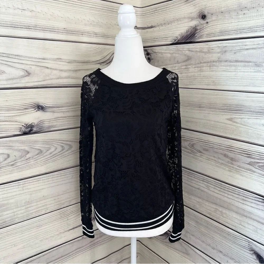 West Kei Black Lace Long Sleeve Varsity Banded Top XS - Picture 2 of 7